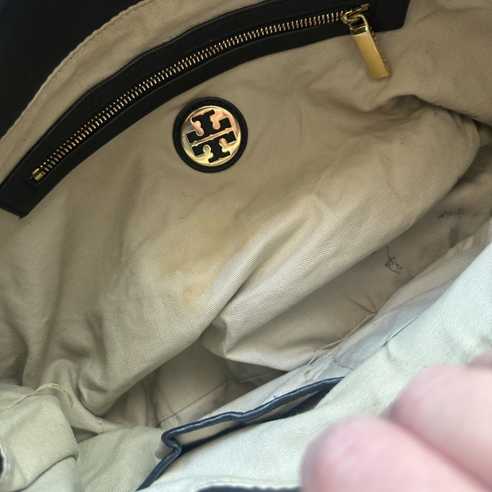 TORY BURCH Black Leather Handbag - Picture 14 of 16